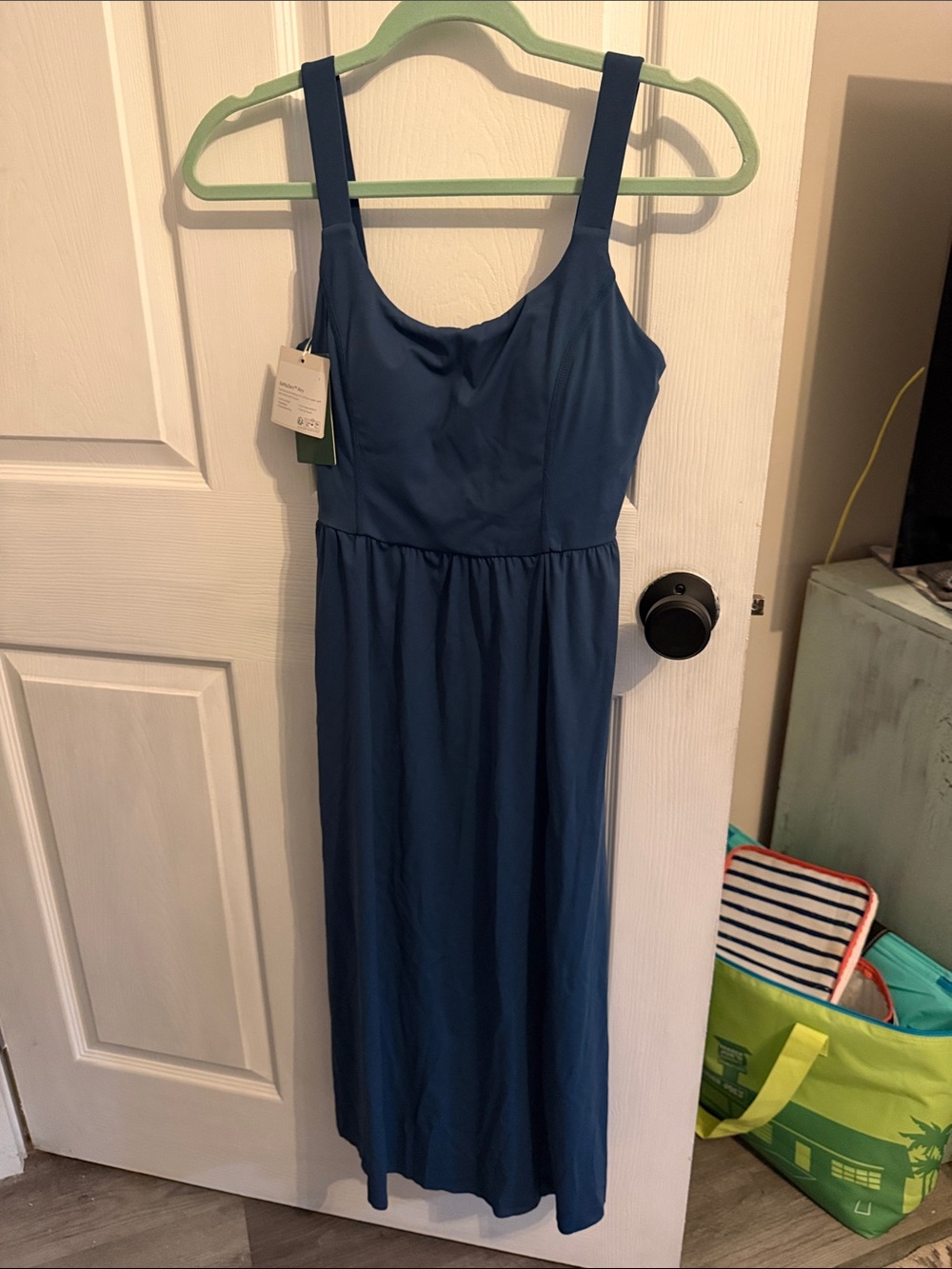 HALARA softly zero airy midi dress